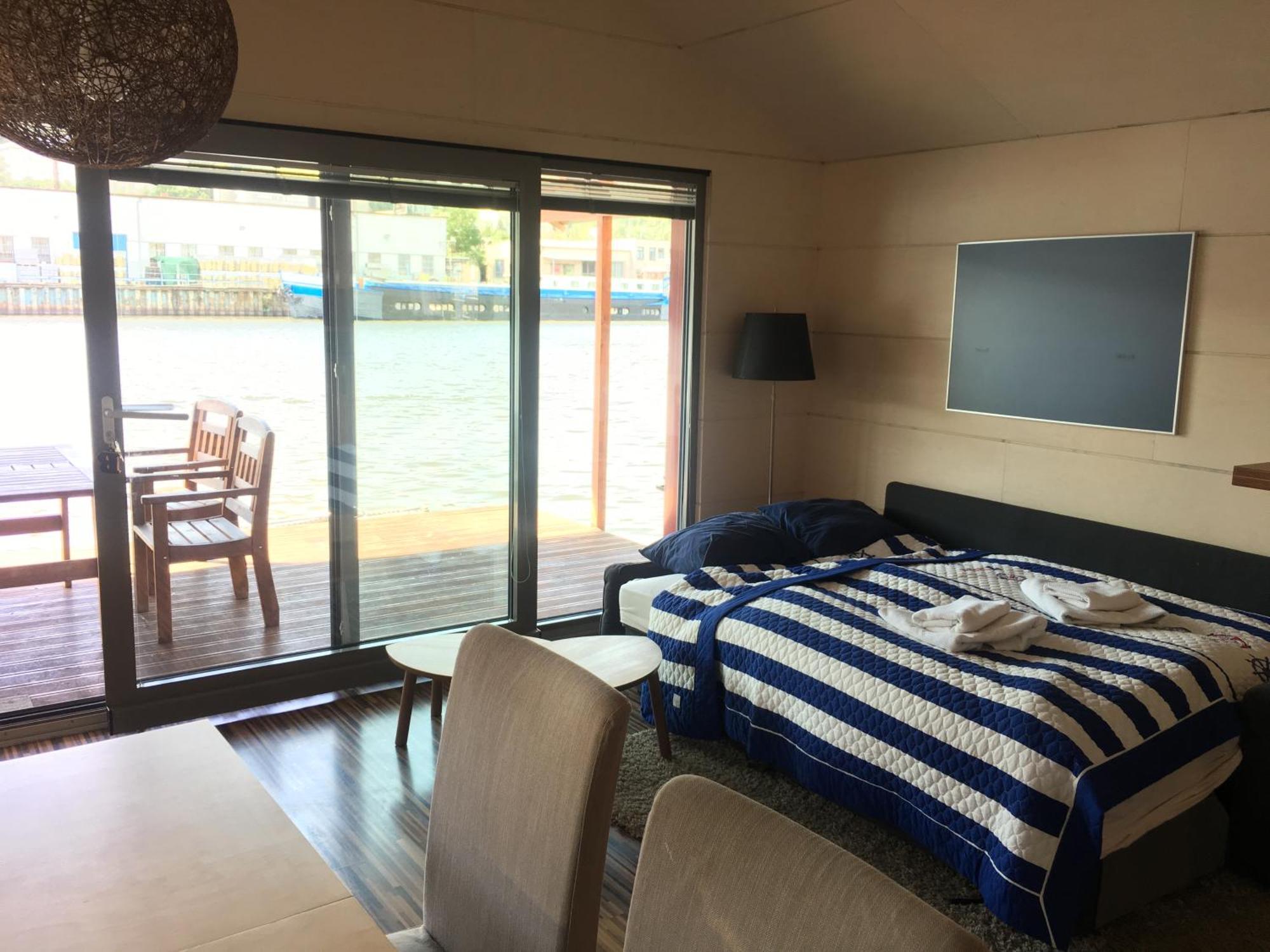 Hotel Houseboat Benjamin - Houseboats Benjamin & Franklin Praga Exterior foto