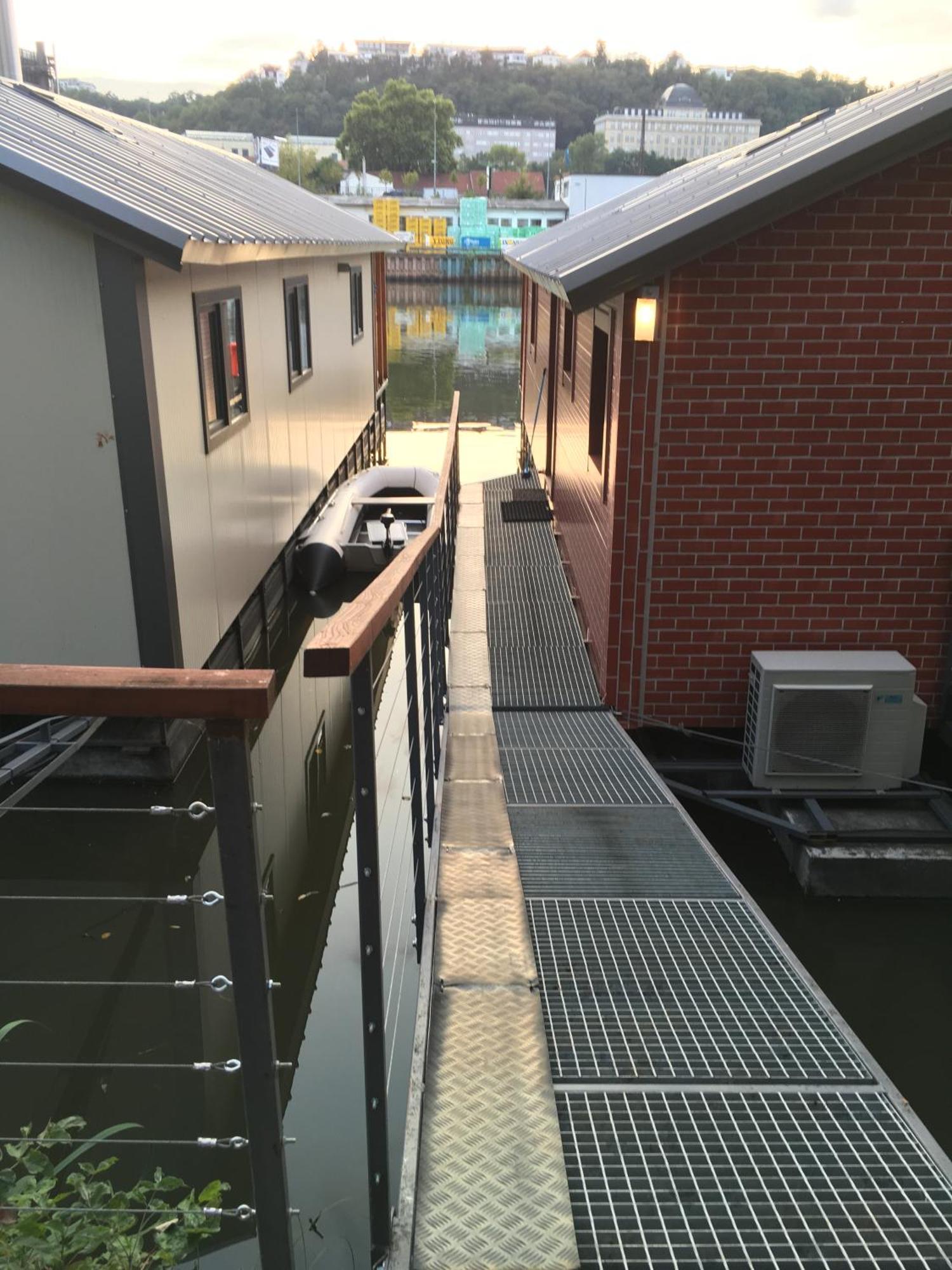 Hotel Houseboat Benjamin - Houseboats Benjamin & Franklin Praga Exterior foto